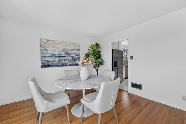 22 Alta Vista Way, Daly City, CA 94014