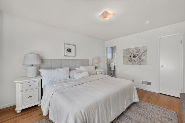 22 Alta Vista Way, Daly City, CA 94014