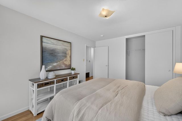 22 Alta Vista Way, Daly City, CA 94014