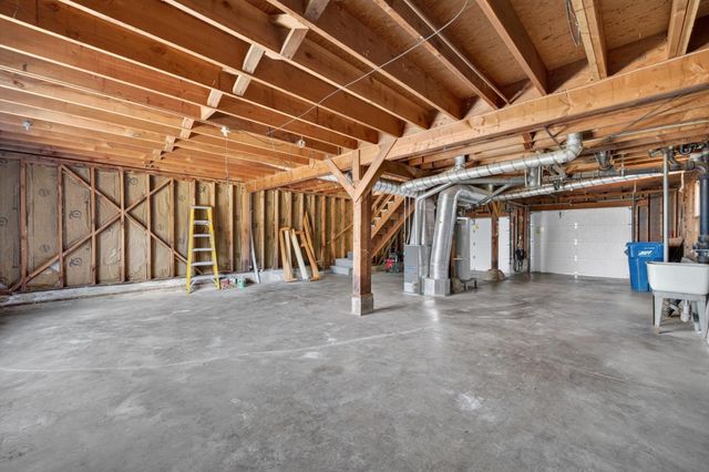 22 Alta Vista Way, Daly City, CA 94014