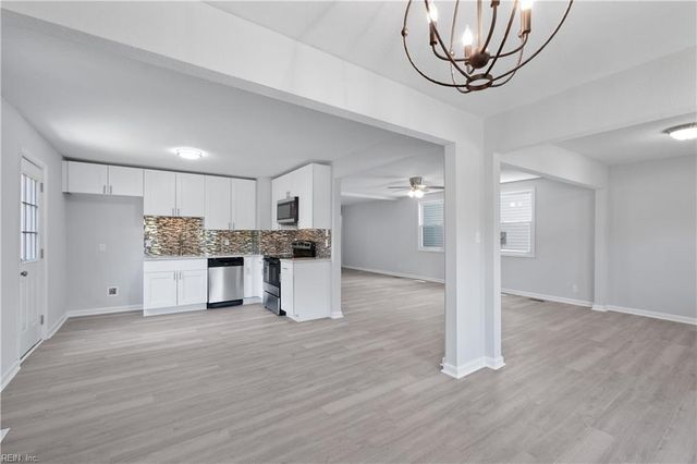 7534 Yorktown DR, Norfolk, VA 23505