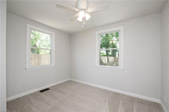 7534 Yorktown DR, Norfolk, VA 23505