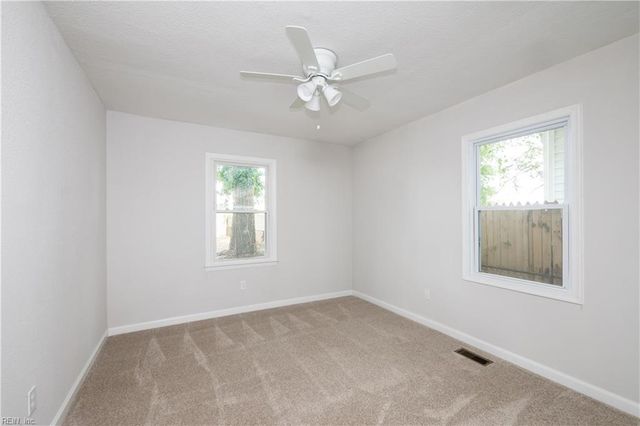 7534 Yorktown DR, Norfolk, VA 23505