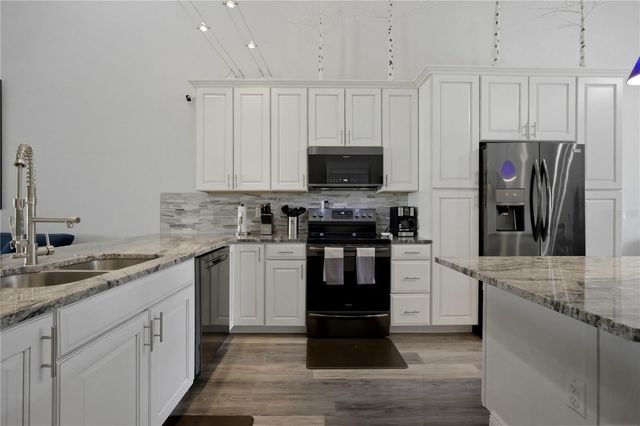 3482 KINGS ROAD 102, Palm Harbor, FL 34685