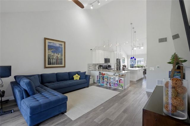 3482 KINGS ROAD 102, Palm Harbor, FL 34685