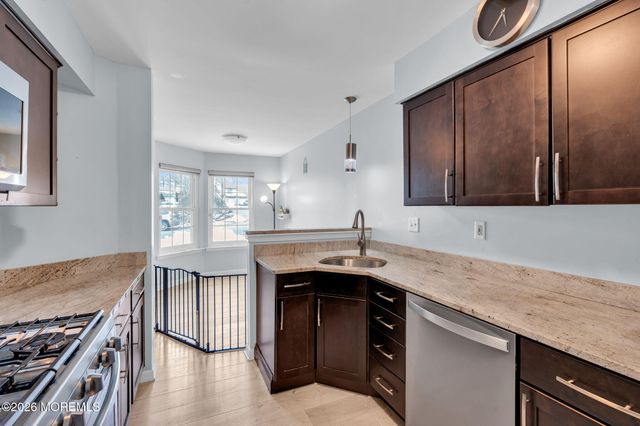 215 Century Way, Manalapan, NJ 07726