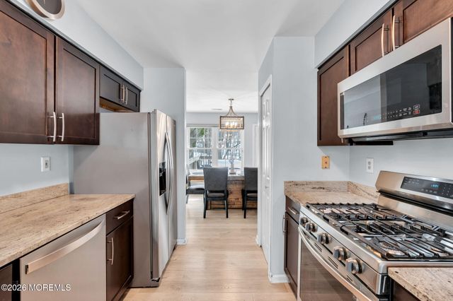 215 Century Way, Manalapan, NJ 07726