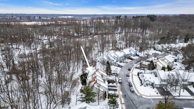 215 Century Way, Manalapan, NJ 07726