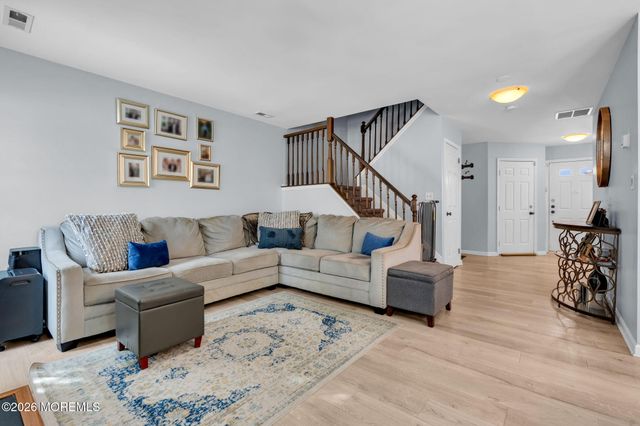 215 Century Way, Manalapan, NJ 07726