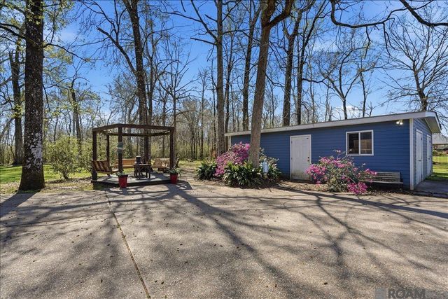 18911 Tall Oaks Ct, Baton Rouge, LA 70817