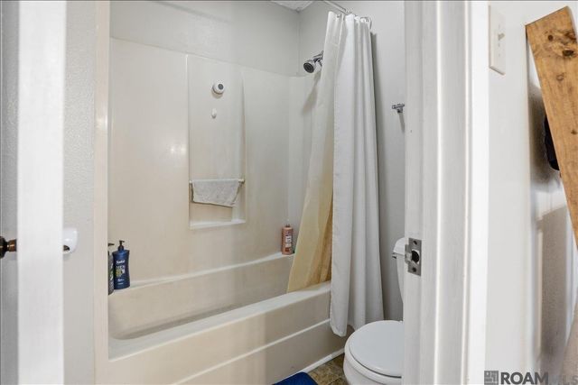 18911 Tall Oaks Ct, Baton Rouge, LA 70817