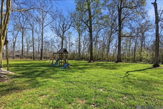 18911 Tall Oaks Ct, Baton Rouge, LA 70817