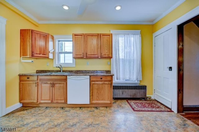 19 Eastern Ave, Somerville Boro, NJ 08876