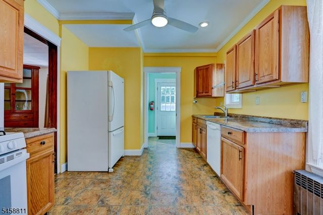 19 Eastern Ave, Somerville Boro, NJ 08876