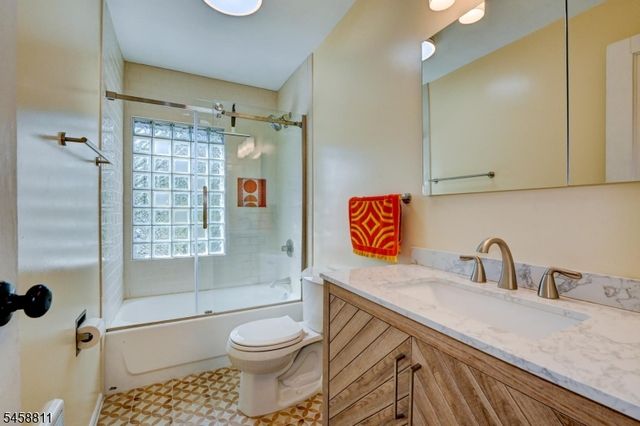 19 Eastern Ave, Somerville Boro, NJ 08876