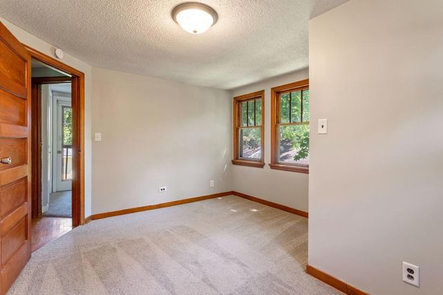 15240 9th Avenue N, Plymouth, MN 55447