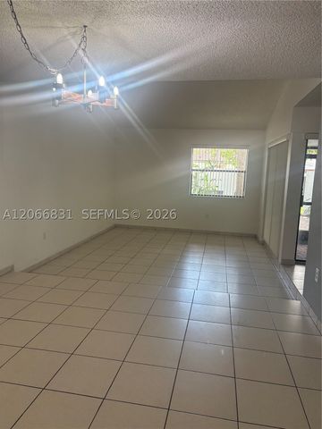 17919 NW 66th Ct, Hialeah, FL 33015