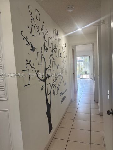 17919 NW 66th Ct, Hialeah, FL 33015