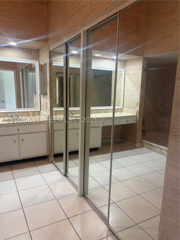 17919 NW 66th Ct, Hialeah, FL 33015