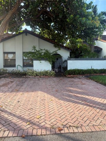 17919 NW 66th Ct, Hialeah, FL 33015