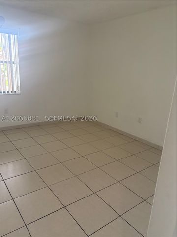 17919 NW 66th Ct, Hialeah, FL 33015