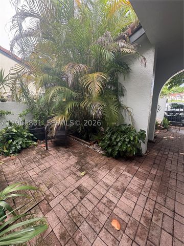 17919 NW 66th Ct, Hialeah, FL 33015