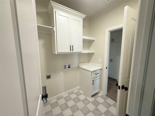 2706 Belle Crossing Drive, Enid, OK 73703