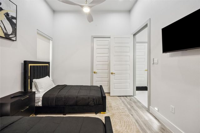 3458 Simmons St Street, Houston, TX 77004