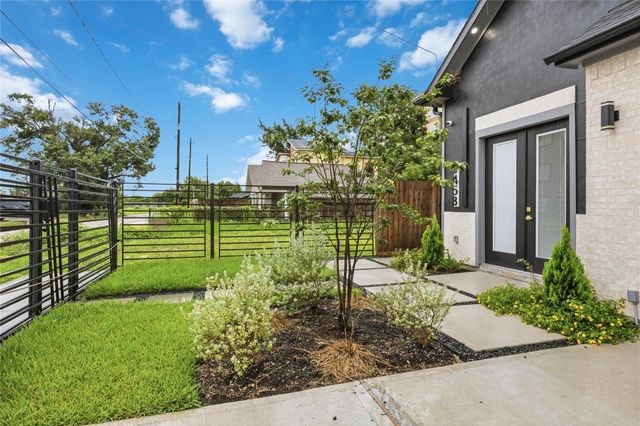 3458 Simmons St Street, Houston, TX 77004