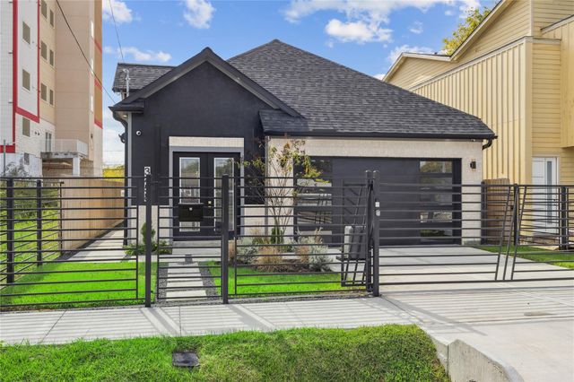 3458 Simmons St Street, Houston, TX 77004