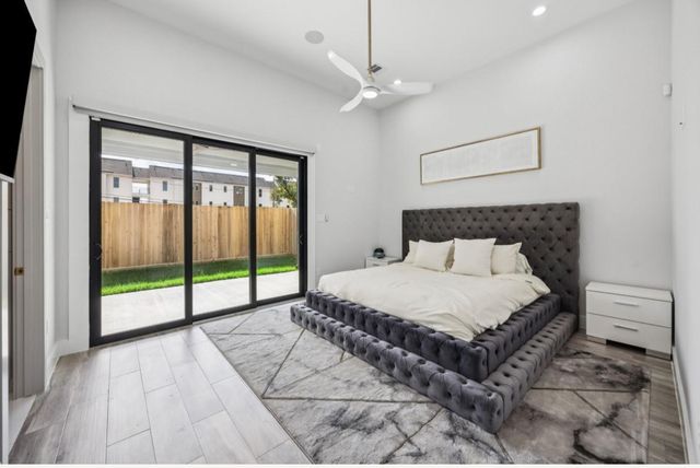 3458 Simmons St Street, Houston, TX 77004