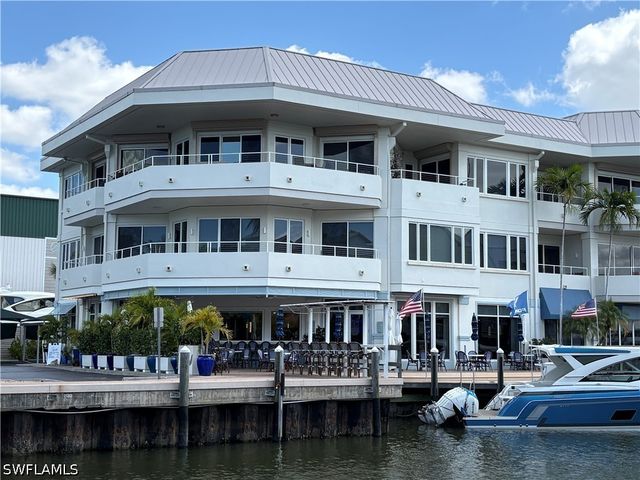 1001 10th AVE S, Naples, FL 34102