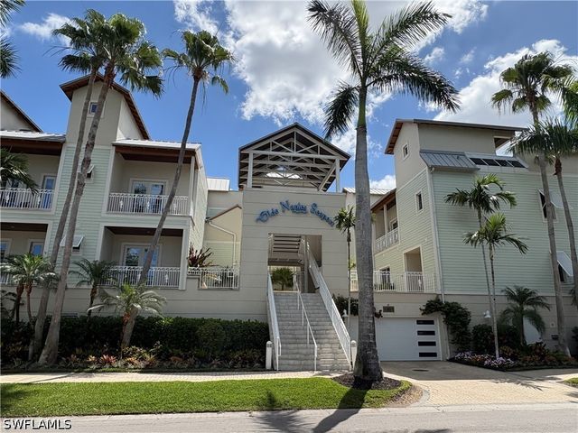 1001 10th AVE S, Naples, FL 34102
