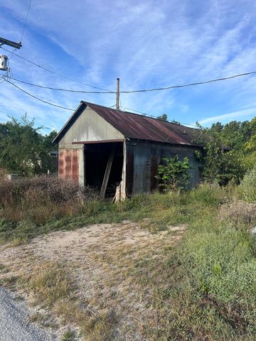 14480 E Spur N, Stockton, MO 65785