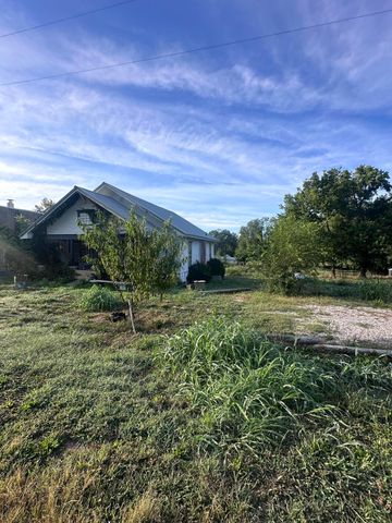 14480 E Spur N, Stockton, MO 65785