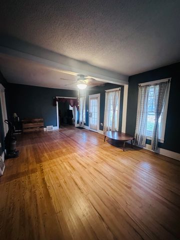 14480 E Spur N, Stockton, MO 65785