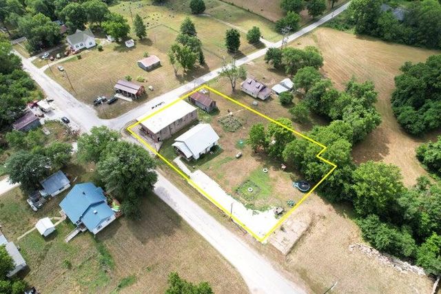 14480 E Spur N, Stockton, MO 65785