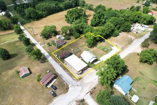 14480 E Spur N, Stockton, MO 65785