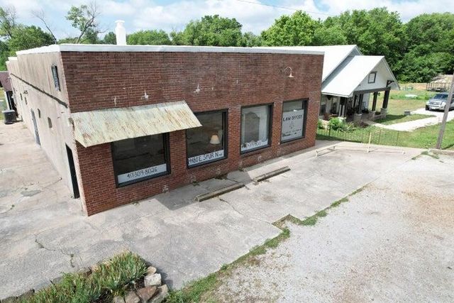 14480 E Spur N, Stockton, MO 65785