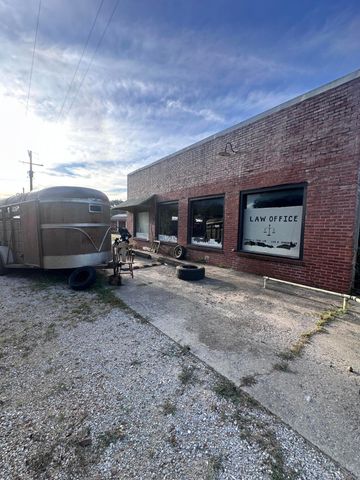 14480 E Spur N, Stockton, MO 65785