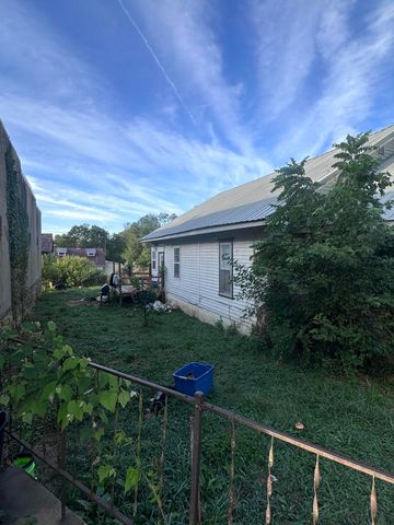 14480 E Spur N, Stockton, MO 65785