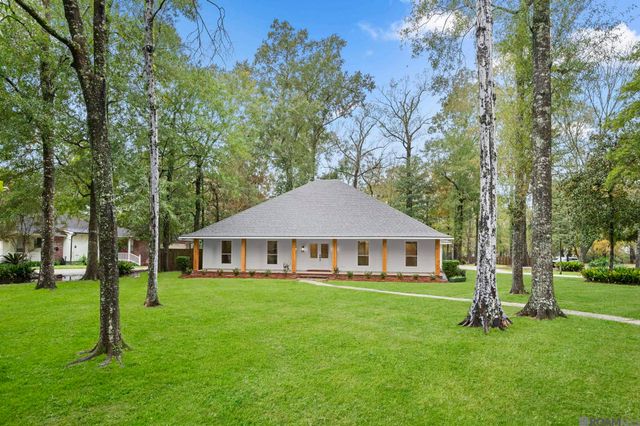 5912 Harness Rd, Saint George, LA 70817