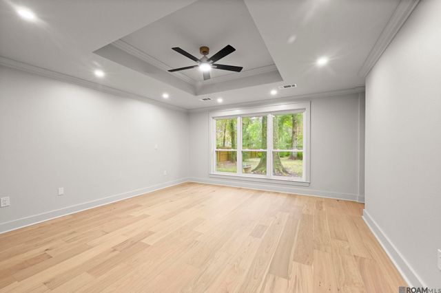 5912 Harness Rd, Saint George, LA 70817