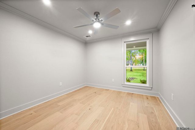 5912 Harness Rd, Saint George, LA 70817