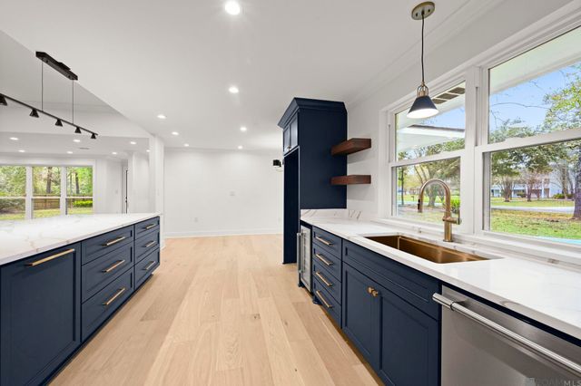 5912 Harness Rd, Saint George, LA 70817