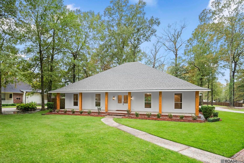 5912 Harness Rd, Saint George, LA 70817