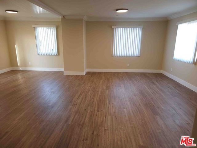 7216 10th Ave, Los Angeles, CA 90043