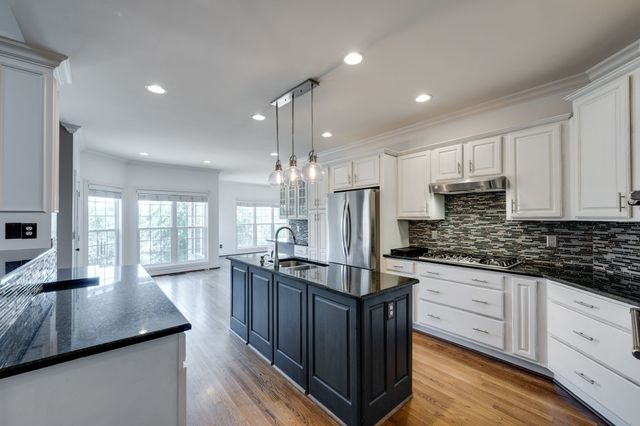 5006 Fremantle Ct, Spring Hill, TN 37174