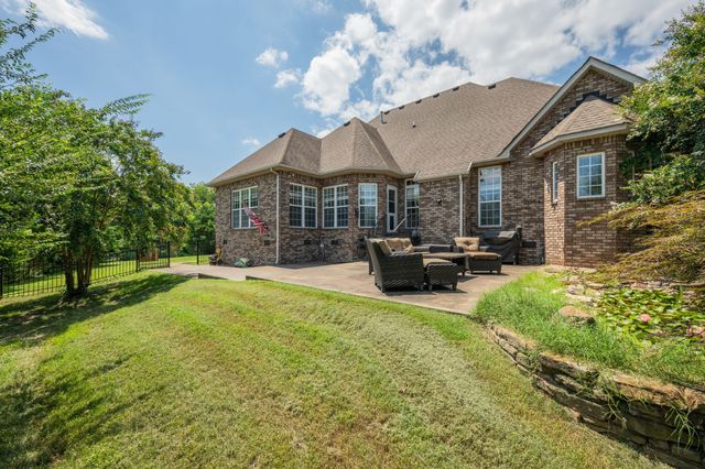 5006 Fremantle Ct, Spring Hill, TN 37174