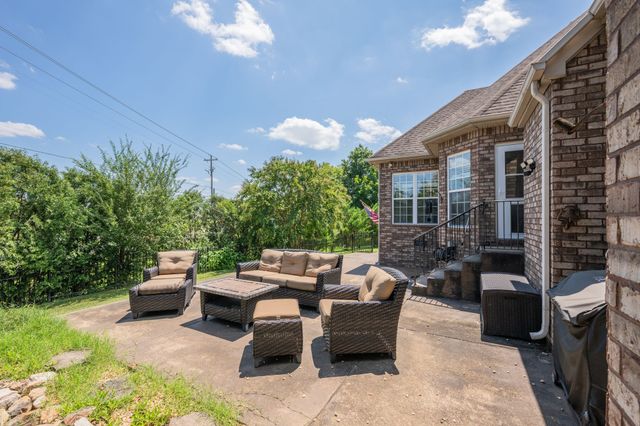 5006 Fremantle Ct, Spring Hill, TN 37174
